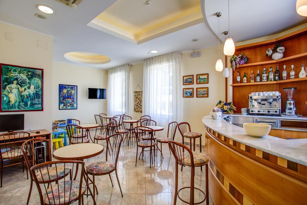 Hotel Olympia Gabicce Mare Extérieur photo