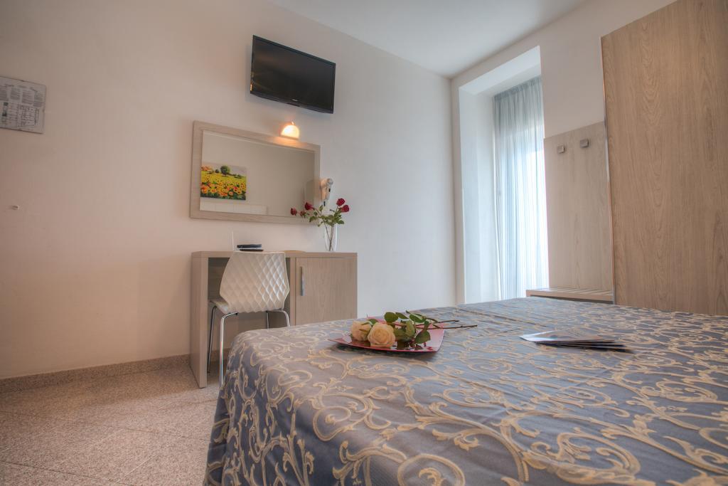 Hotel Olympia Gabicce Mare Chambre photo