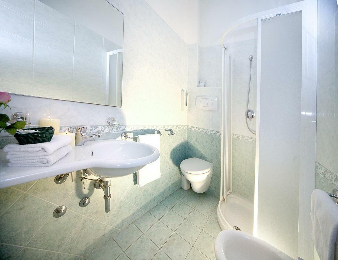 Hotel Olympia Gabicce Mare Extérieur photo